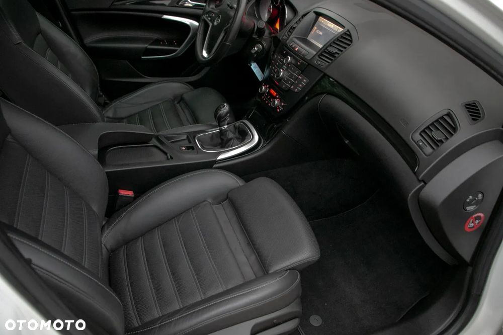 Opel Insignia 2.0 CDTI - 25