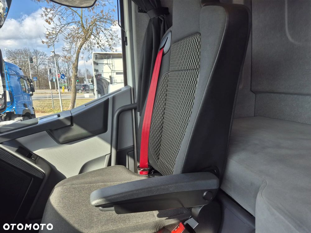 Renault T480 HIGHCAB STANDARD ZADBANY DUŻE BAKI ASO - 16
