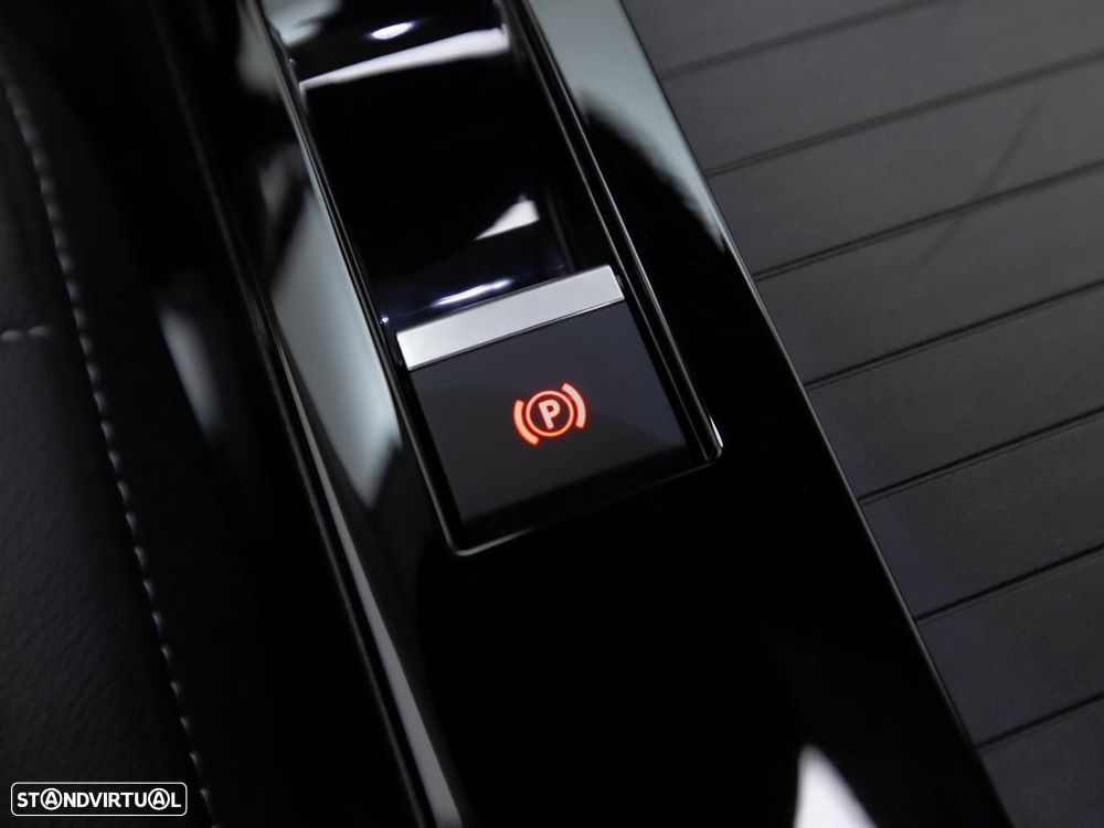 Citroën e-C4 X Shine - 23