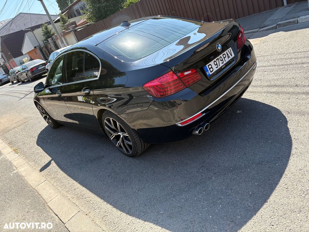 BMW Seria 5 530d xDrive AT - 2
