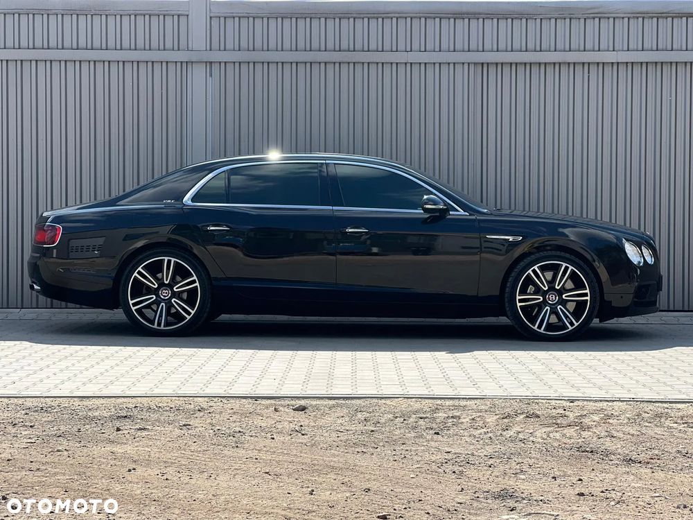 Bentley Flying Spur V8 S - 8