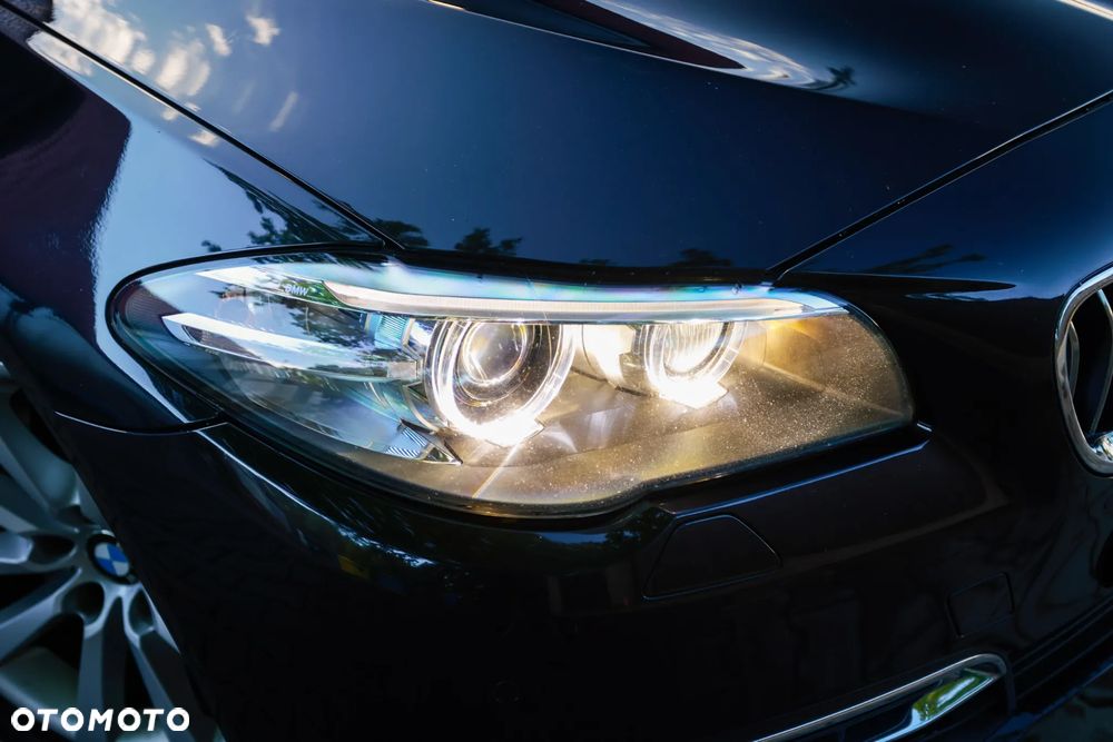 BMW Seria 5 525d Sport-Aut Luxury Line - 10