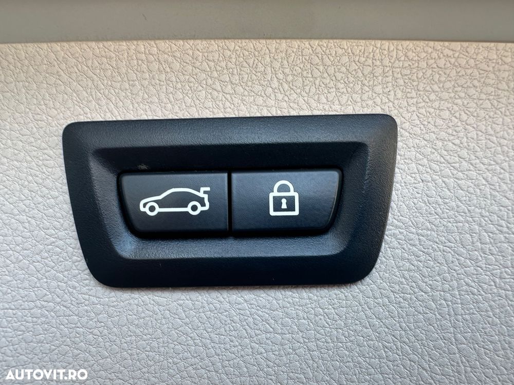 BMW Seria 3 320d Aut. Modern Line - 19