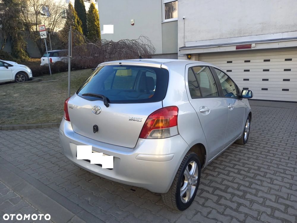 Toyota Yaris 1.4 D-4D Team - 12