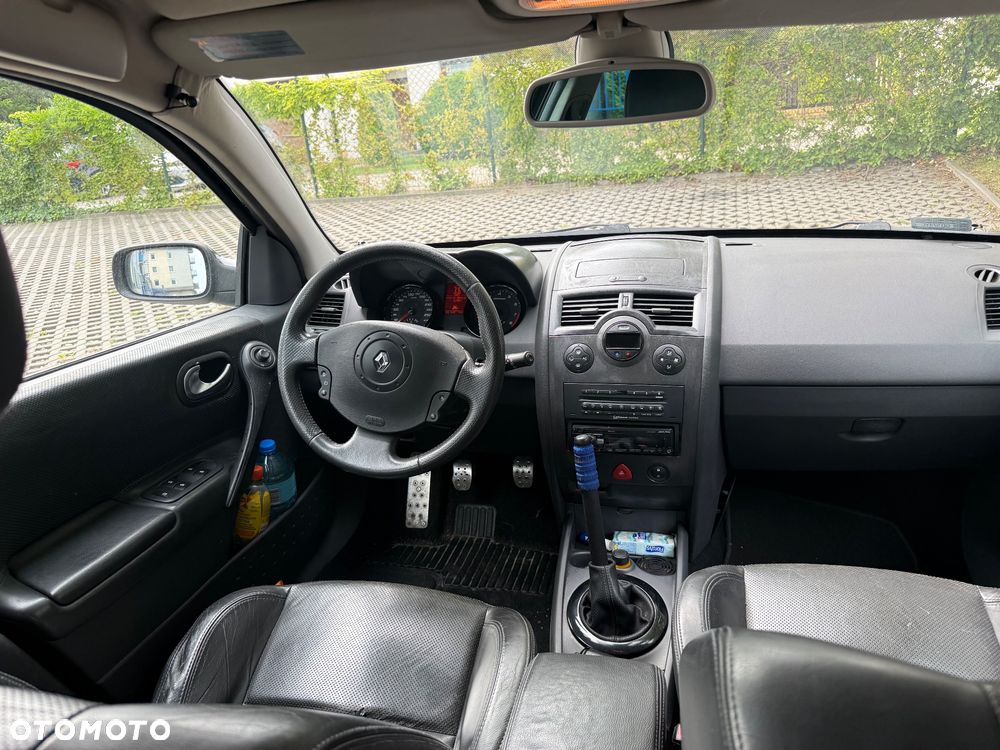 Renault Megane 2.0 Sport - 10