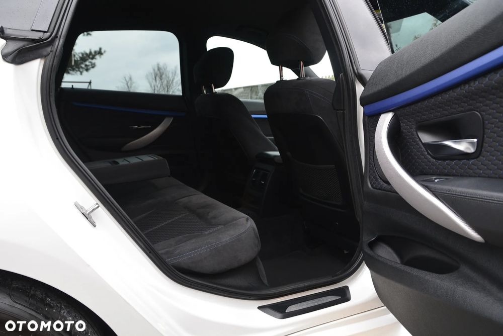 BMW 3GT 320d M Sport - 30