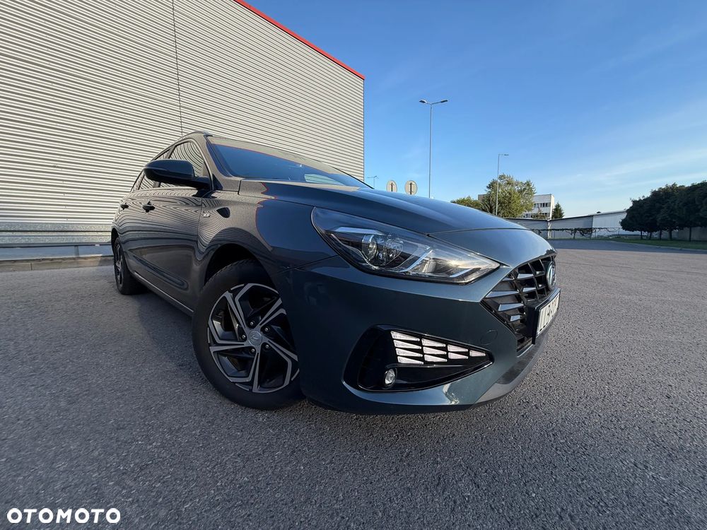 Hyundai i30 1.5 T-GDI 48V Comfort DCT - 14