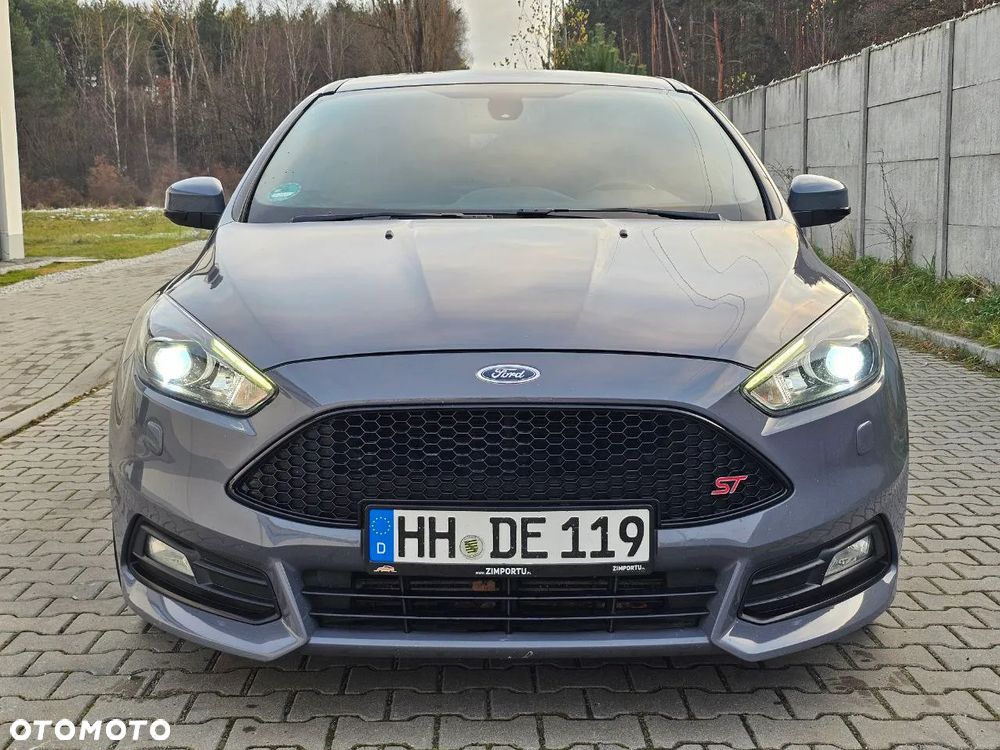 Ford Focus ST - 4