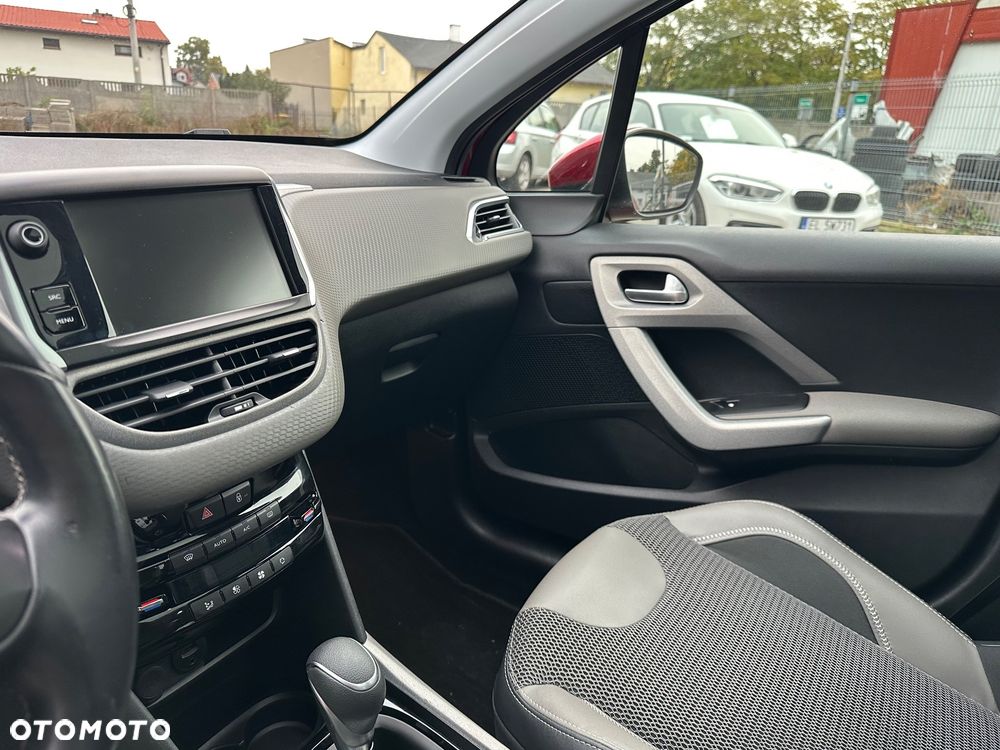 Peugeot 2008 - 25