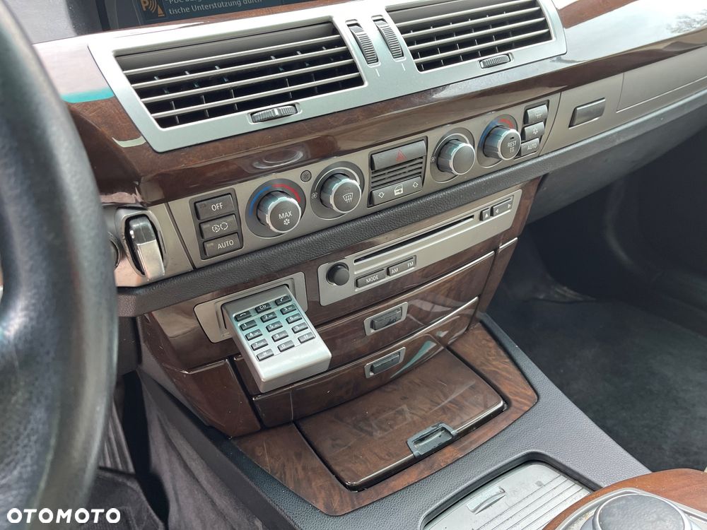 BMW Seria 7 730Ld - 22