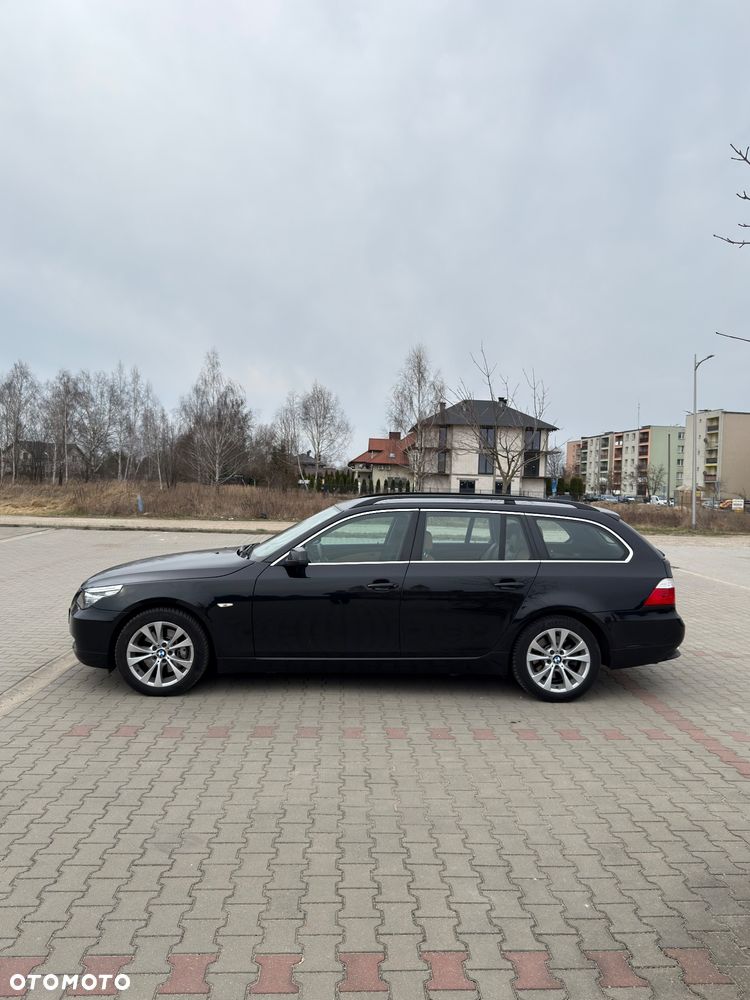 BMW Seria 5 525d xDrive - 3