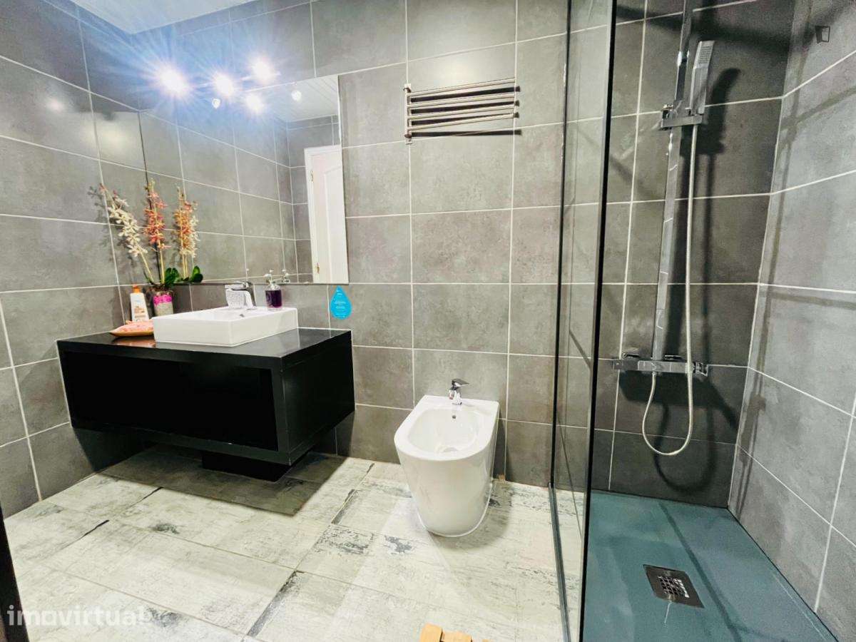Apartamento com 2 quartos - localizado em Faro - Grande imagem: 4/25