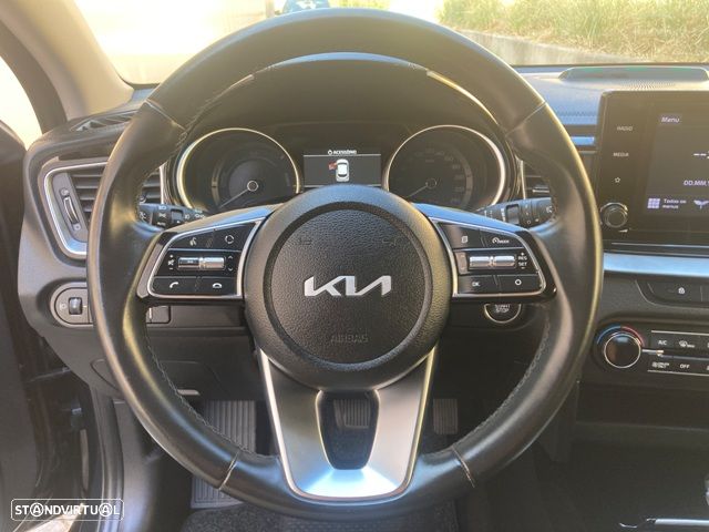 Kia XCeed 1.6 GDi PHEV Tech - 11