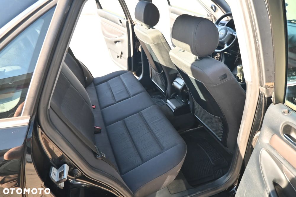 Audi A4 Limousine - 23