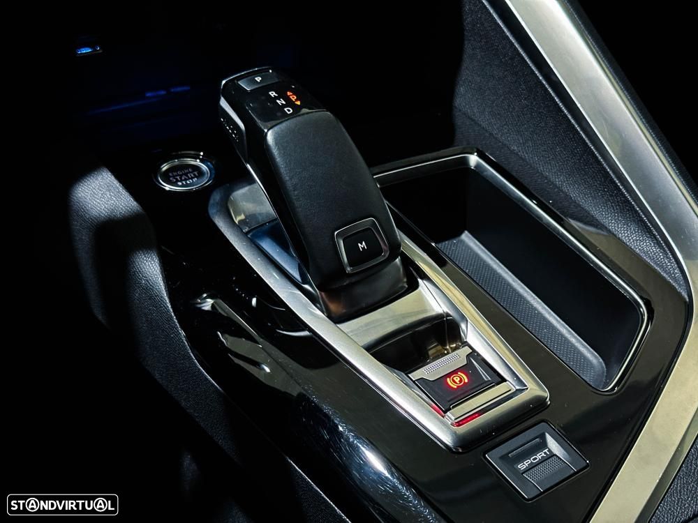 Peugeot 3008 1.6 PureTech GT EAT8 - 47