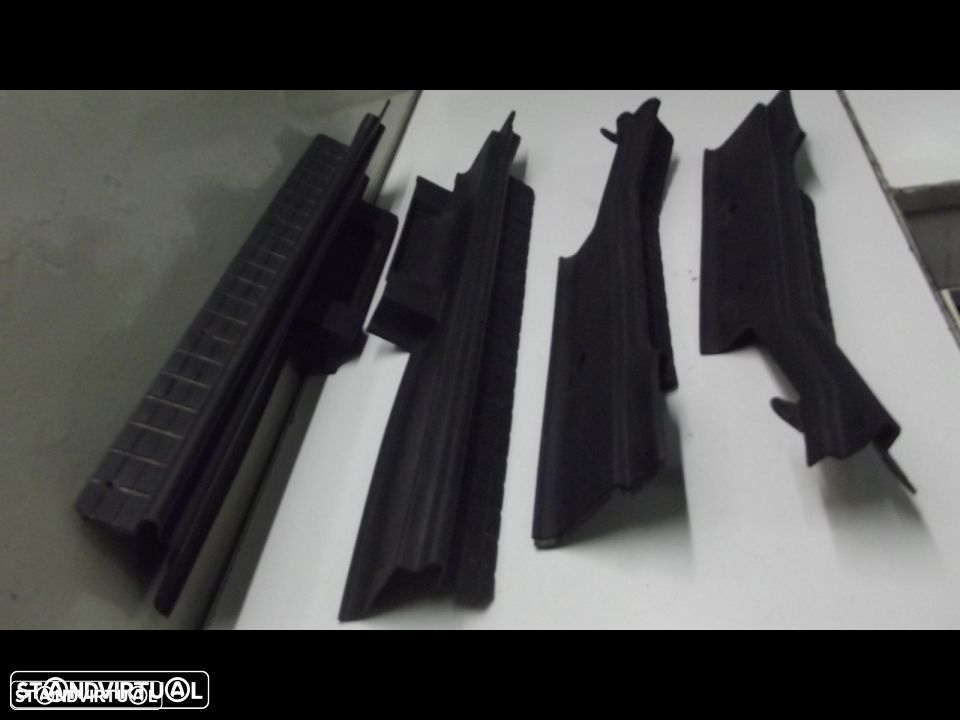 datsun 180 B e 160 B guarniçoes pousa pes - 3