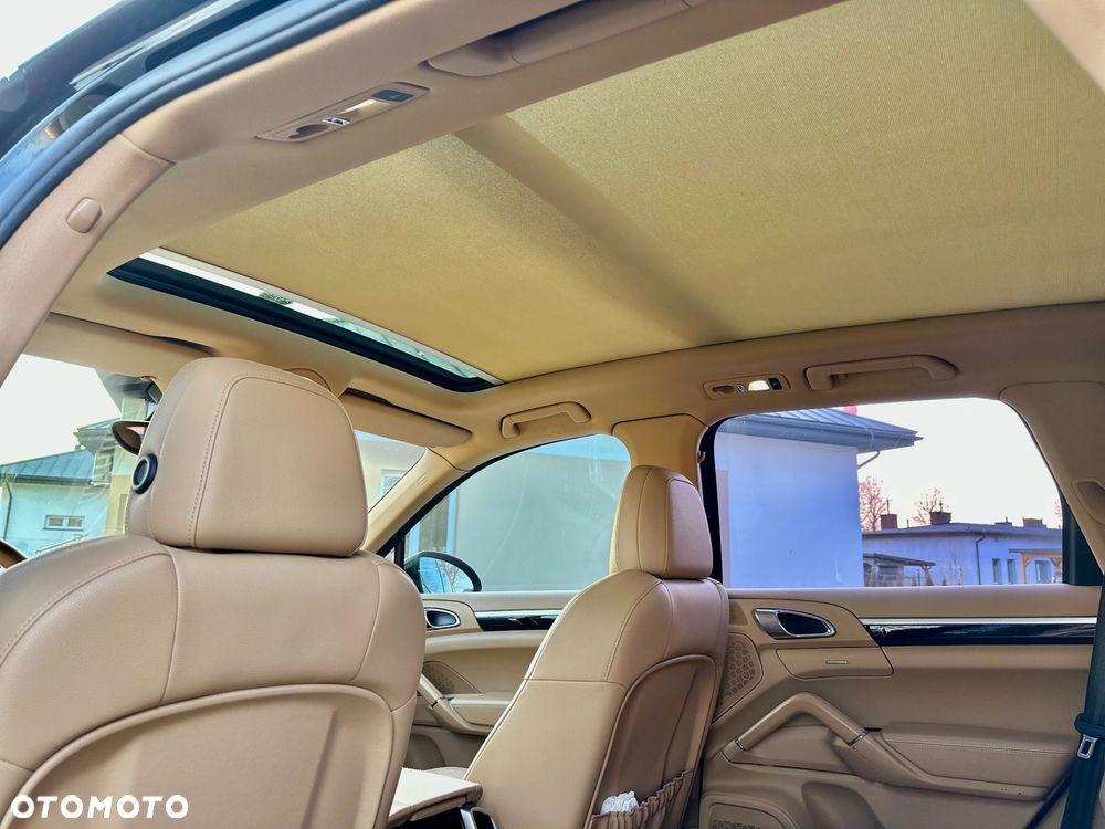Porsche Cayenne Tiptronic S - 23