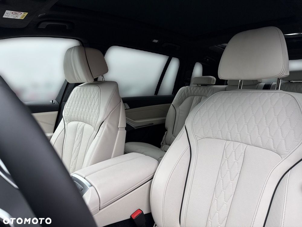 BMW X7 - 13