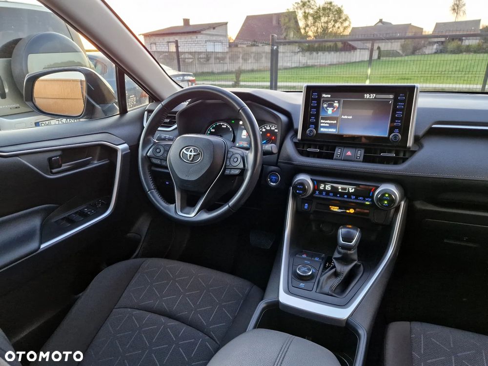 Toyota RAV4 - 9