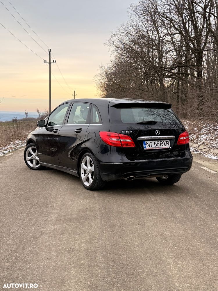 Mercedes-Benz B 180 BlueEfficiency - 5