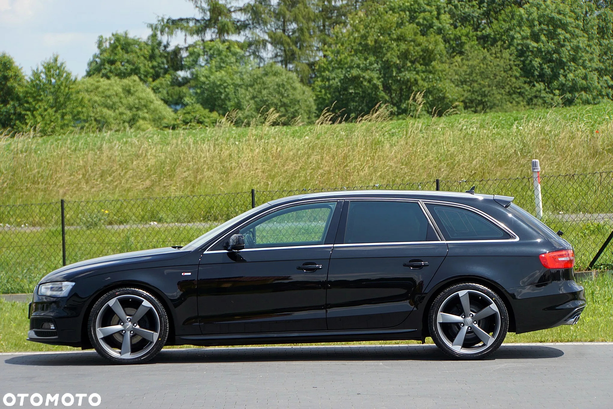 Audi A4 Avant 2.0 TDI DPF clean diesel S line Sportpaket - 10