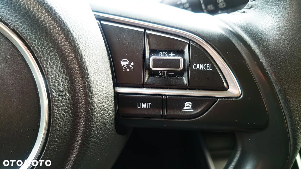 Suzuki Swift 1.2 Dualjet SHVS Premium - 20