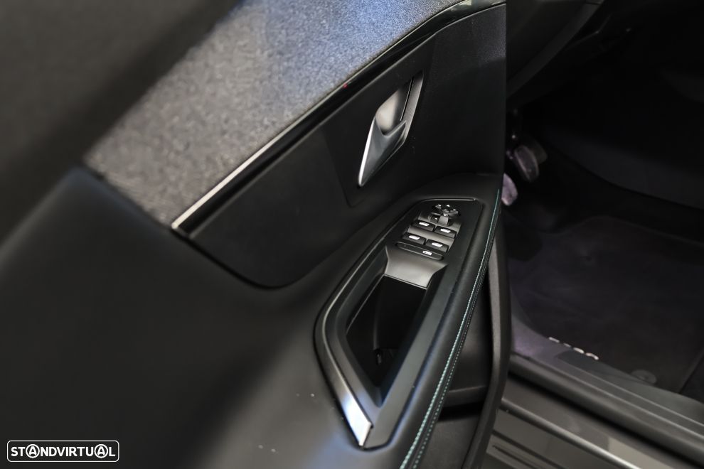 Peugeot 5008 1.5 BlueHDi Allure Pack - 24