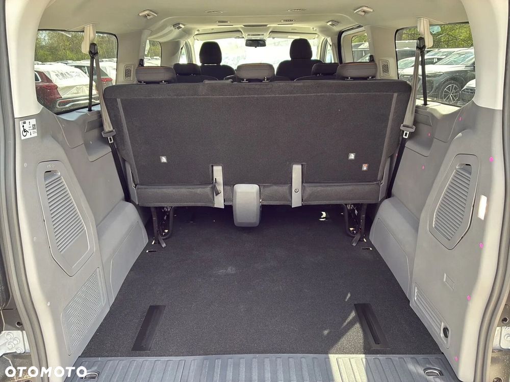 Volkswagen Caravelle - 22