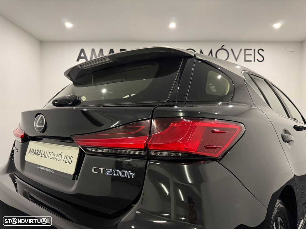 Lexus CT 200h Luxury - 26