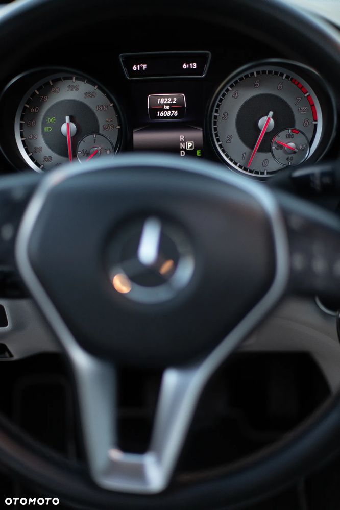 Mercedes-Benz CLA 250 7G-DCT AMG Line - 13