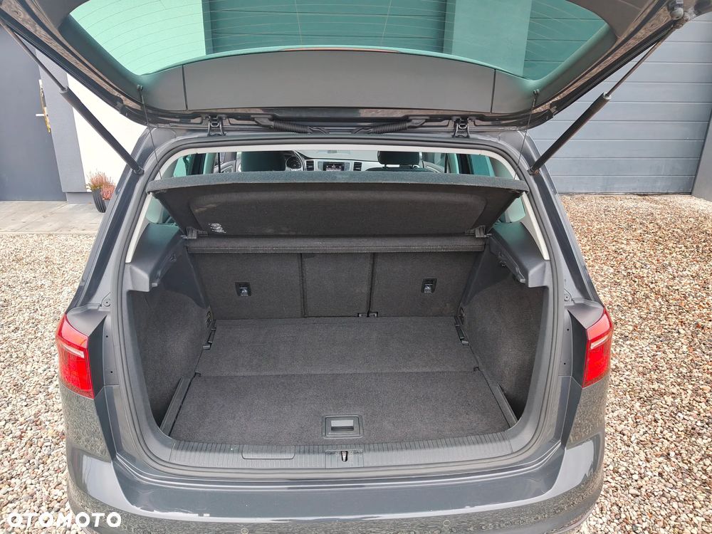 Volkswagen Golf Sportsvan - 16