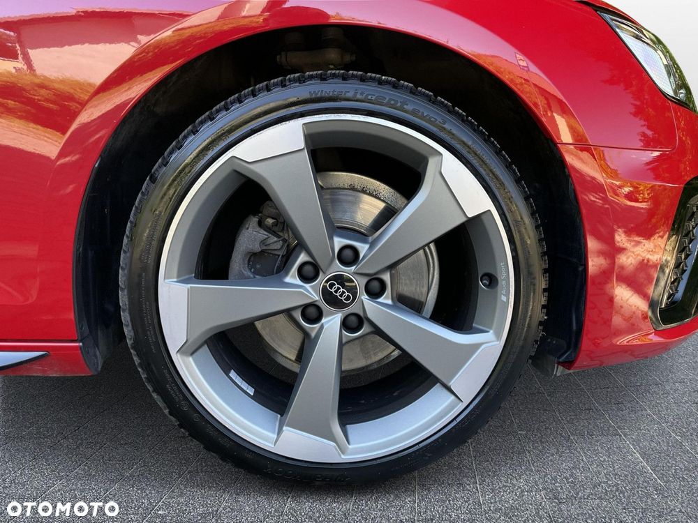 Audi A4 Limousine - 36