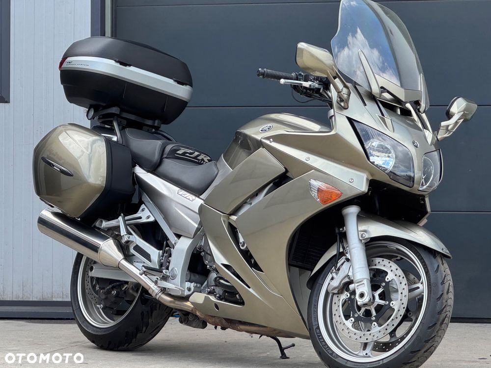Yamaha FJR - 2