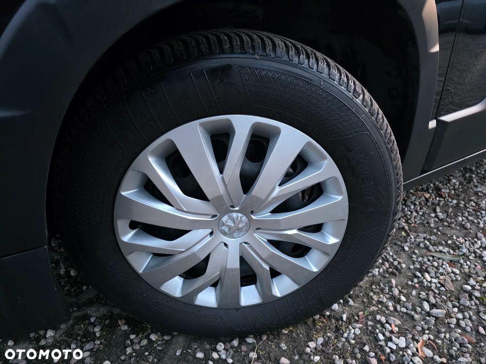 Volkswagen Scirocco - 35