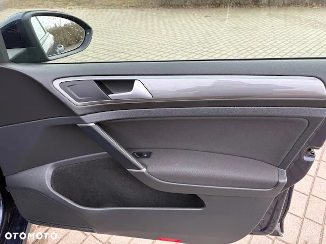 Volkswagen Golf - 16