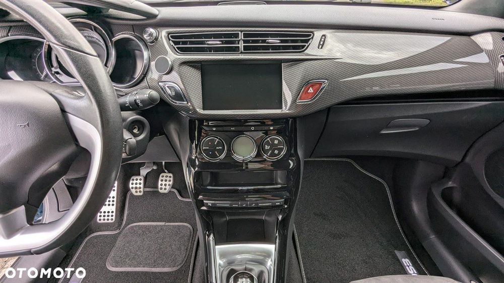 DS Automobiles DS 3 - 24