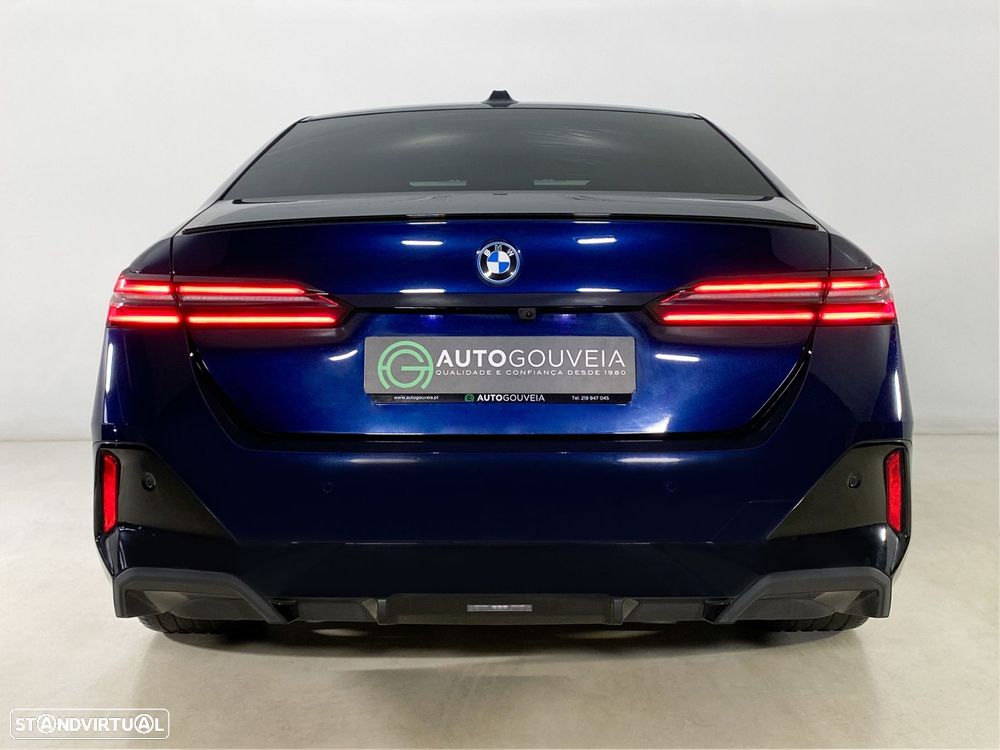 BMW 550 e xDrive Pack Desportivo M - 6