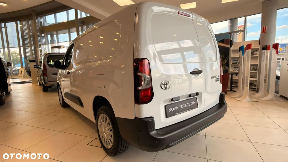 Toyota Proace City - 7