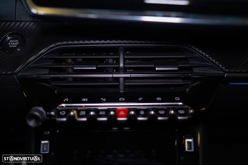 Peugeot 208 1.2 PureTech GT Line - 29