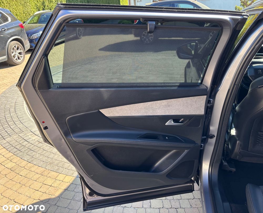 Peugeot 5008 2.0 BlueHDI GT S&S EAT8 - 17