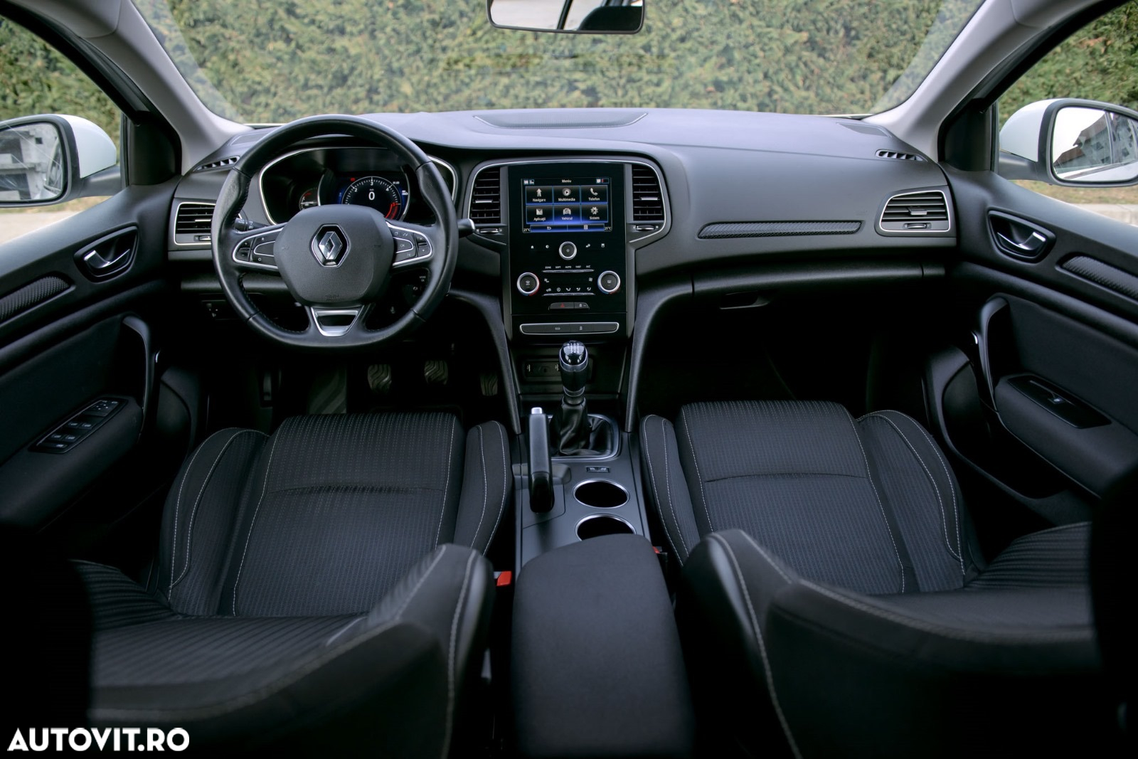 Renault Megane BLUE dCi 115 BUSINESS EDITION - 11