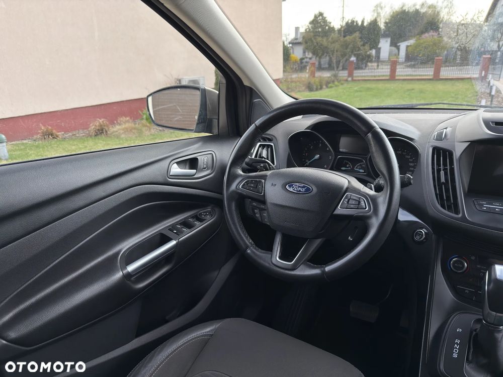 Ford Kuga 2.0 TDCi FWD Titanium - 28