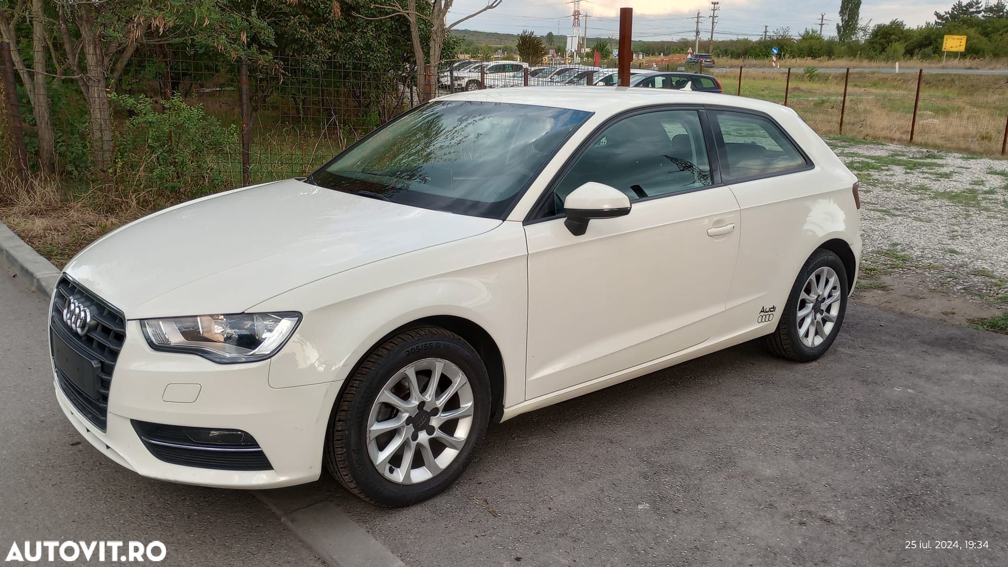 Audi A3 1.4 TFSI Attraction - 1