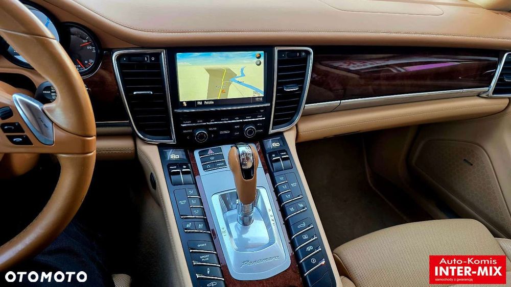 Porsche Panamera - 27