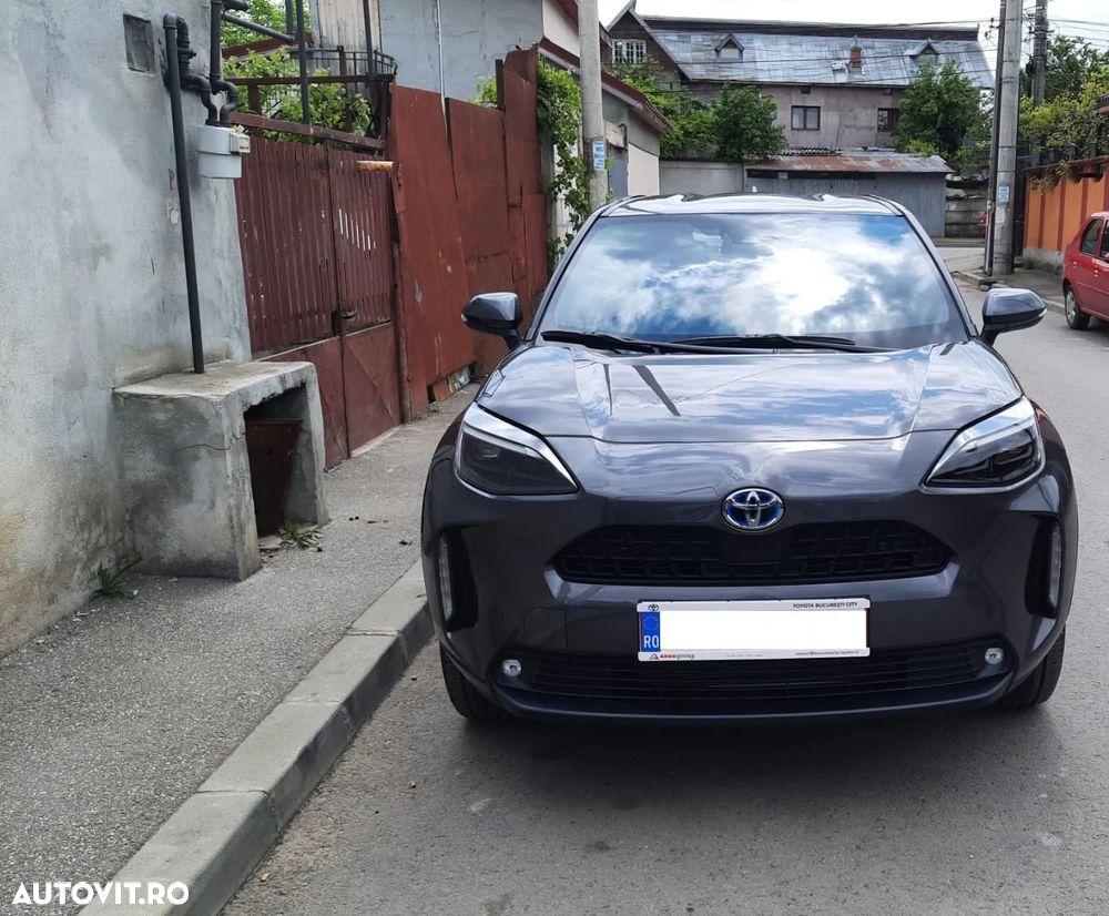 Toyota Yaris 1.5 VVT-i HSD Dynamic Bi-tone - 1