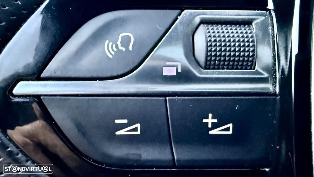 Peugeot e-2008 50 kWh GT Line - 33