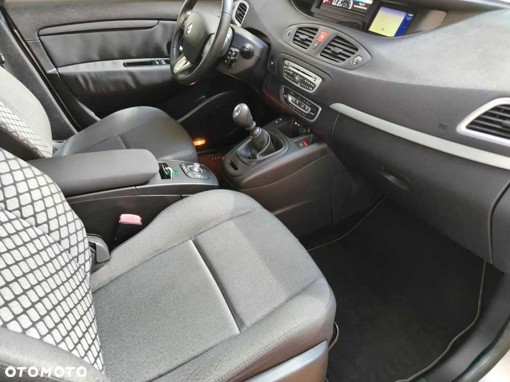 Renault Grand Scenic Gr 1.4 16V TCE Privilege - 15