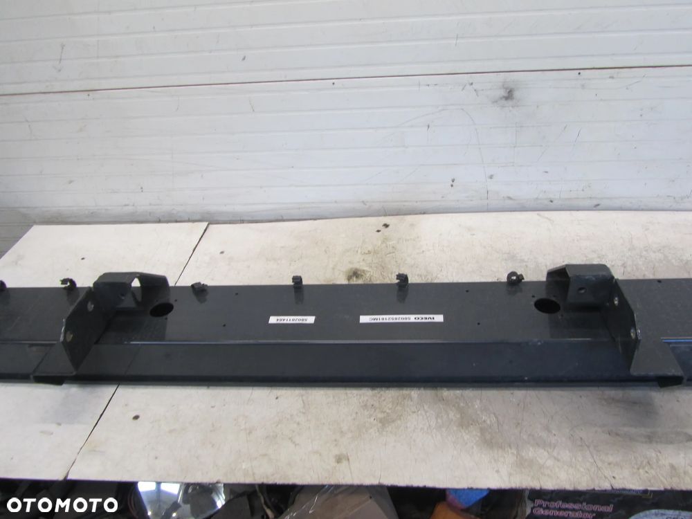 iveco daily 99->zderzak tył (213cm) - 4