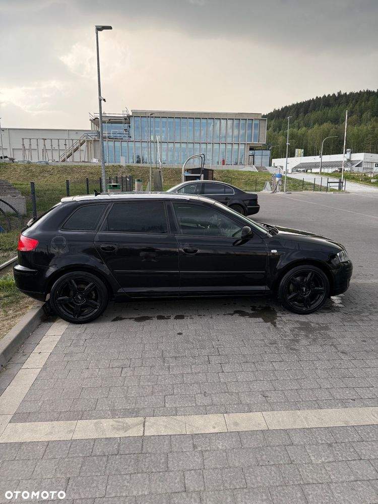 Audi A3 Sportback - 2