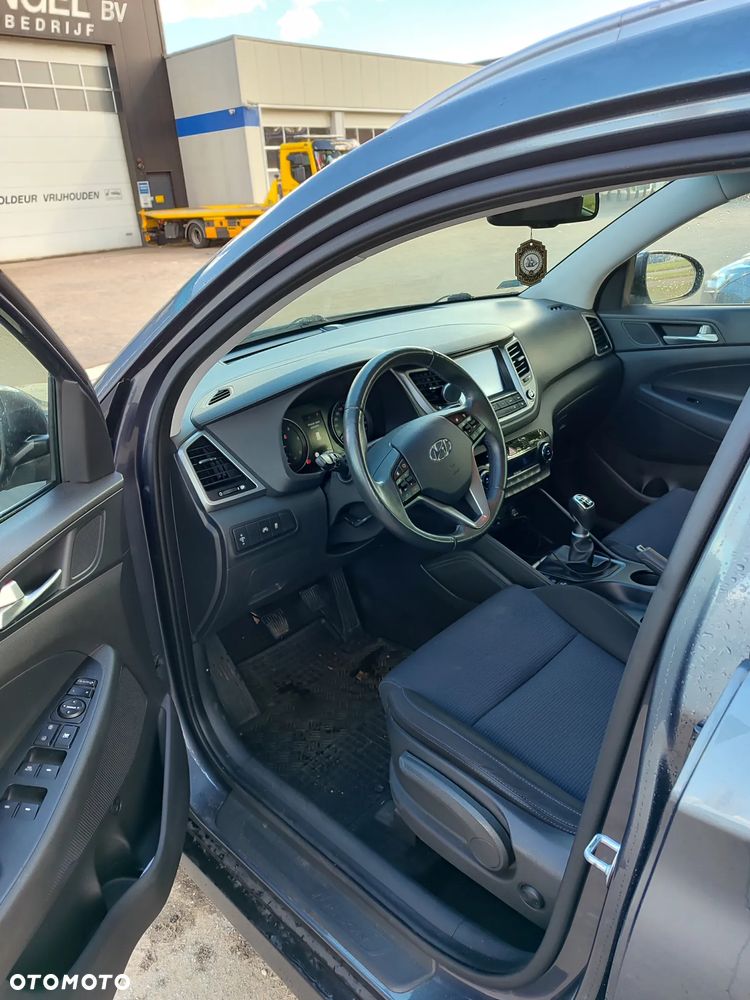Hyundai Tucson 2.0 CRDI BlueDrive Comfort 2WD - 6